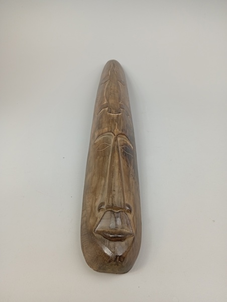 Trämask / Skulptur. Snidad. Afrikansk.