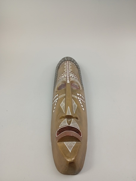 Trämask. Afrikansk.