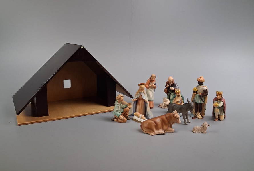 Julkrubba & Goebel / Hummel figuriner.