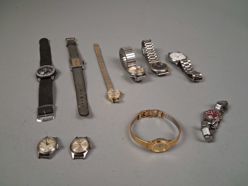 Diverse klockor. Bl.a Anker, Inex, Trident, Milus, BKN, Norton m.m.