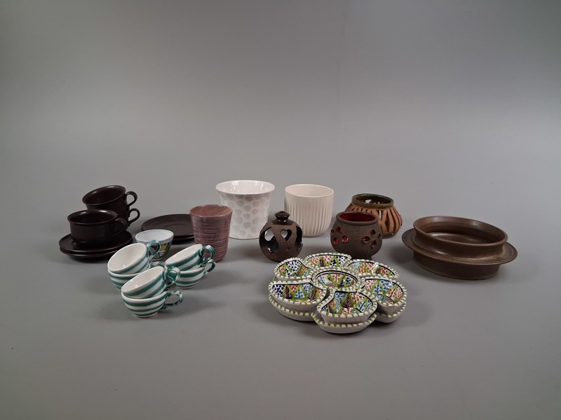 Diverse keramik. Bl.a Laholm, Höganäs m.m.