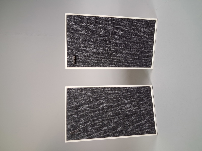 2 Högtalare. Ferguson, modell 3411.