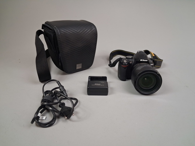 NIKON D3000. Digital systemkamera.