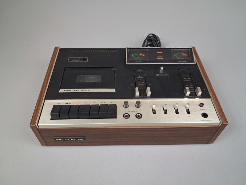 KASSETTDÄCK. Harman Kardon HK1000.