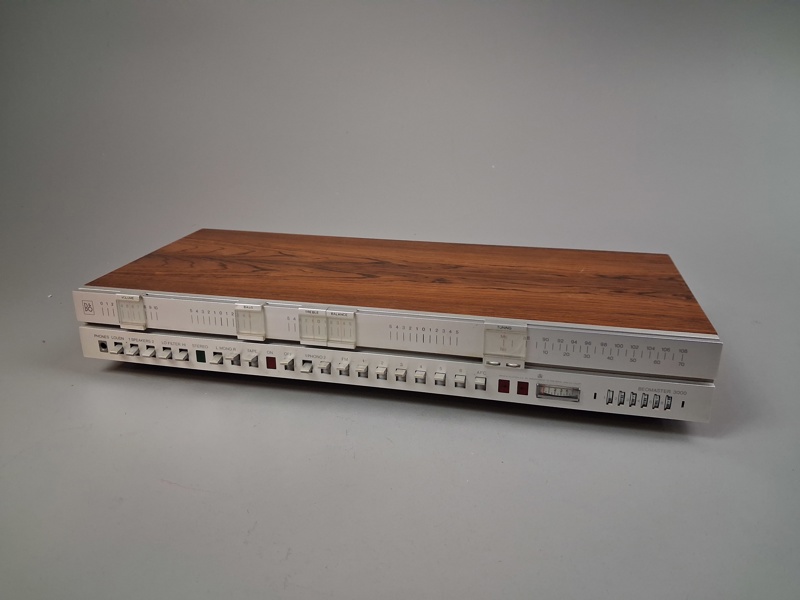 BANG & OLUFSEN, Förstärkare, "Beomaster 3000".