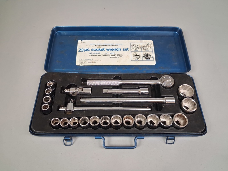 Hylsnyckelsats. Luna.