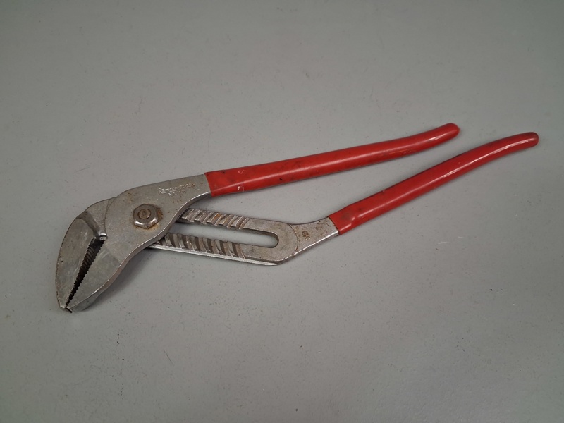 Rejäl Polygriptång. Kamasa 1107.