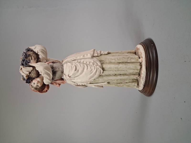 Figurin. Giuseppe Armani.