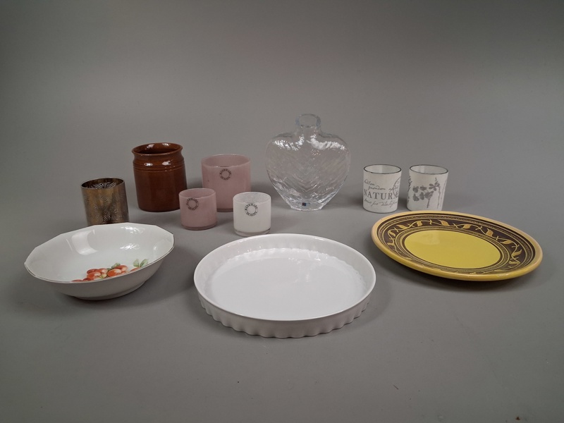 Diverse porslin, keramik & glas. Bl.a Skåne keramik, Bo Fajans, Pukeberg m.m.