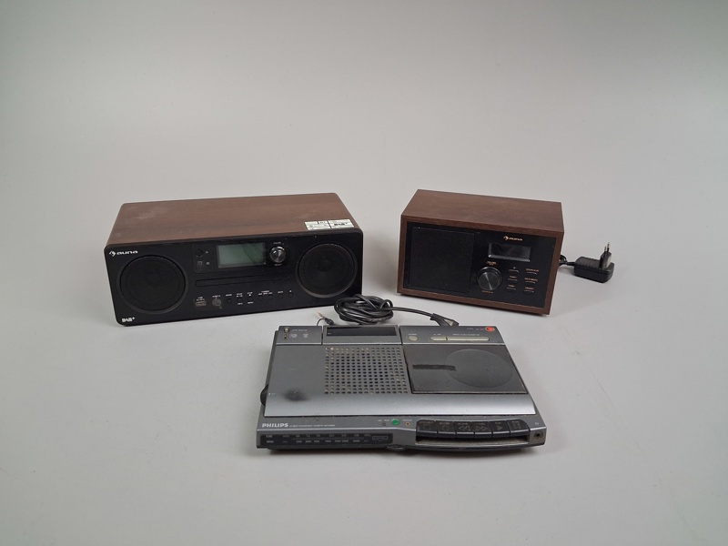 Radios. Auna & Philips.