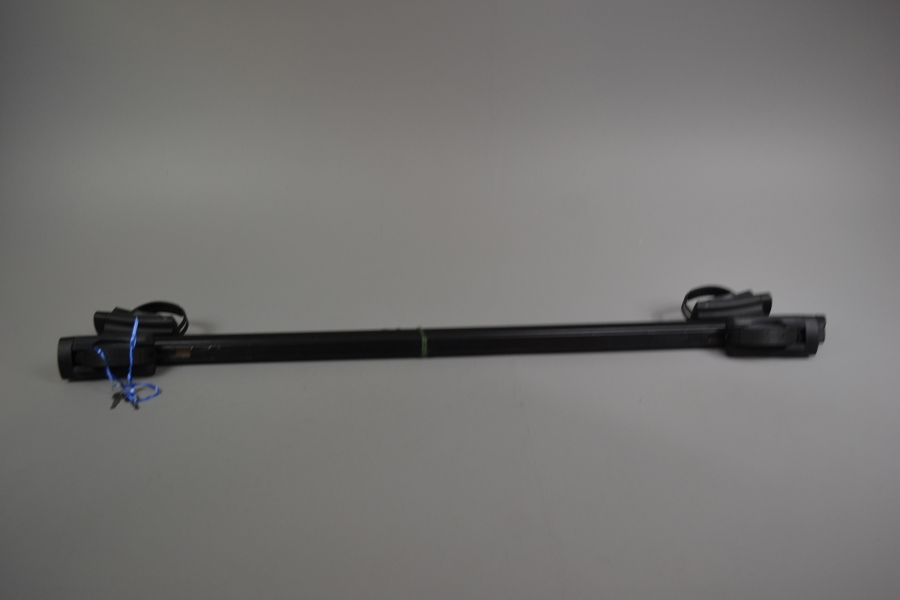 Takräcke. Ett par, THULE.