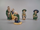 4 Figuriner. Orientaliska. Mudman-figurer, Shekwan-keramik.