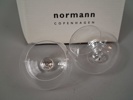 2 Cognacskupor. Normann, Copenhagen. Gungande. 2004.