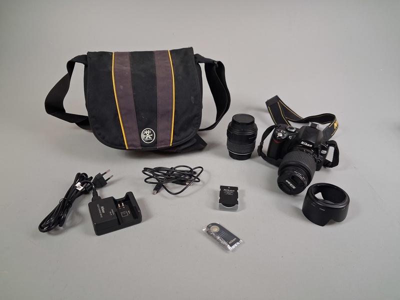 Systemkamera. Nikon D40x med tillbehör.