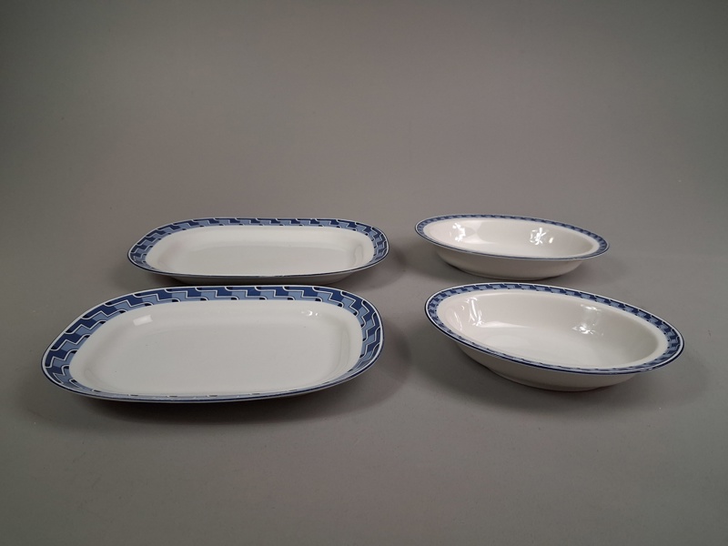 ÅSA LINDSTRÖM. 4 Delar uppläggningsfat. "OPERA", Rörstrand.