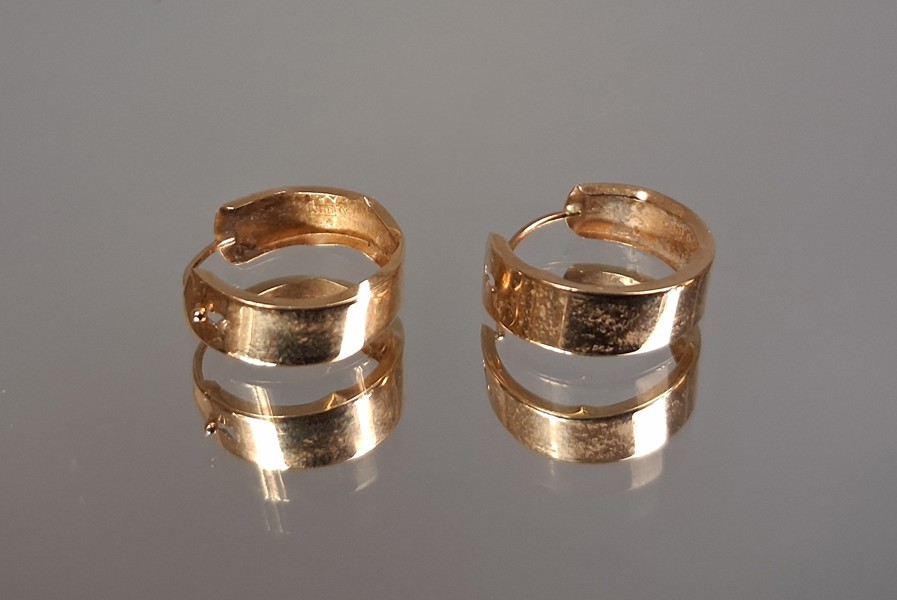 Öronhänge, Ett par, 18K Guld, 1,03gram. syratestat.