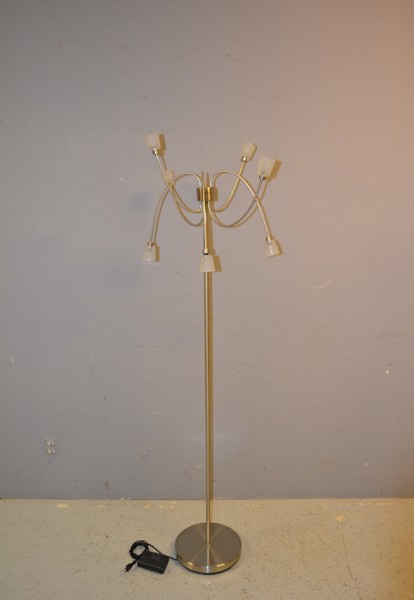 Golvlampa. "Kryssbo", IKEA.