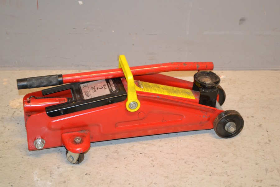 Domkraft. 2 Ton, Biltema.