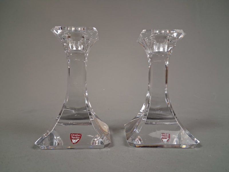 OLLE ALBERIUS. 2 Ljusstakar, "Regina", Orrefors.