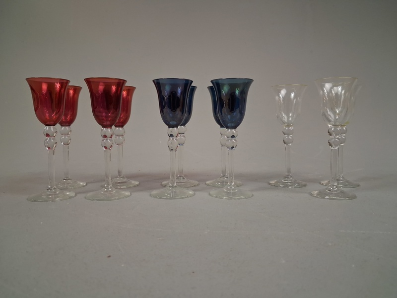 WILLIAM STENBERG. 11 Snapsglas, Gullaskruf.