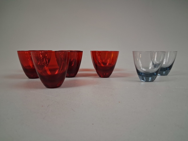 MONICA BRATT. 9 Selterglas, Reijmyre.