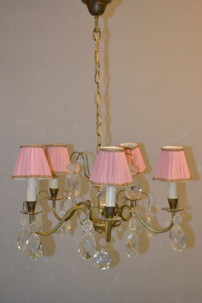 Takkrona med prismor. 1900-talets första hälft.