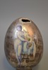 MICHAEL QVARSEBO. Ägg i keramik med dekoupage, signerad.