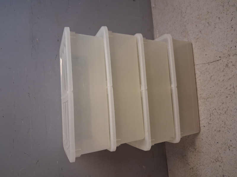 Förvaringslådor/boxar.