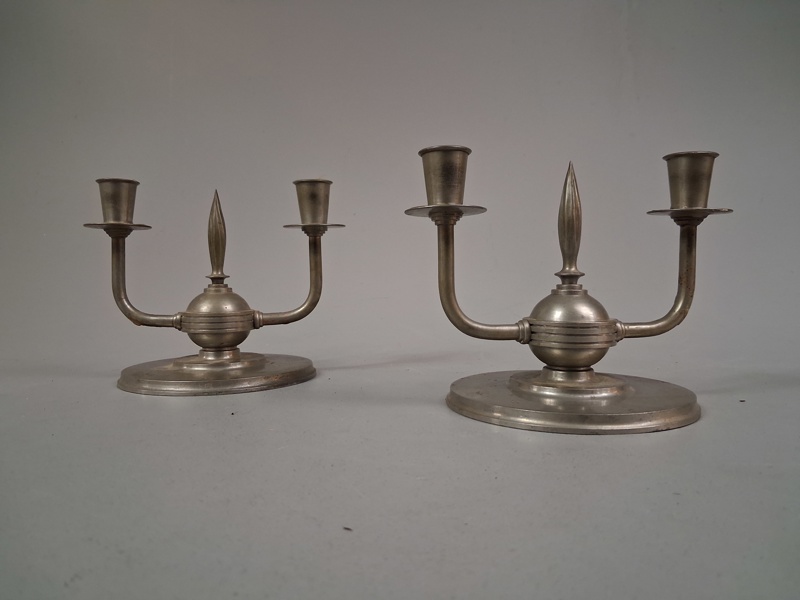 Ljusstakar. Ett par, Tenn, Norrhammars bruk, JL.Hultman, Stockholm.