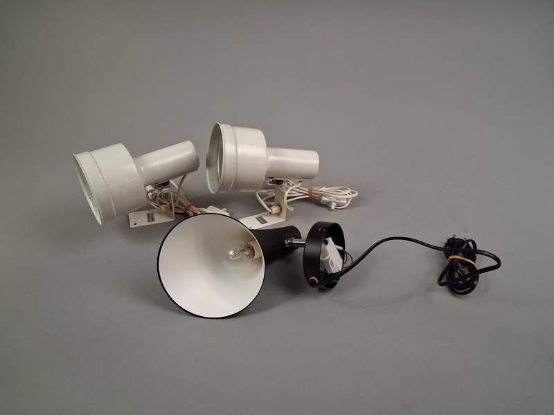 3 Vägglampor. Kosta Lampan & Nordlux.