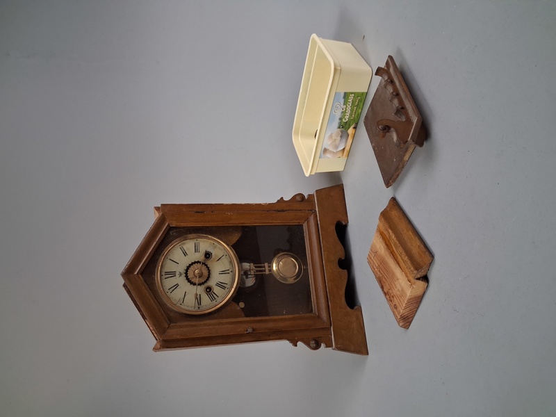 Bordsur. Renoveringsobjekt.