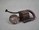 POLHEMSLÅS Med nyckel. Smide, 1800-talet.