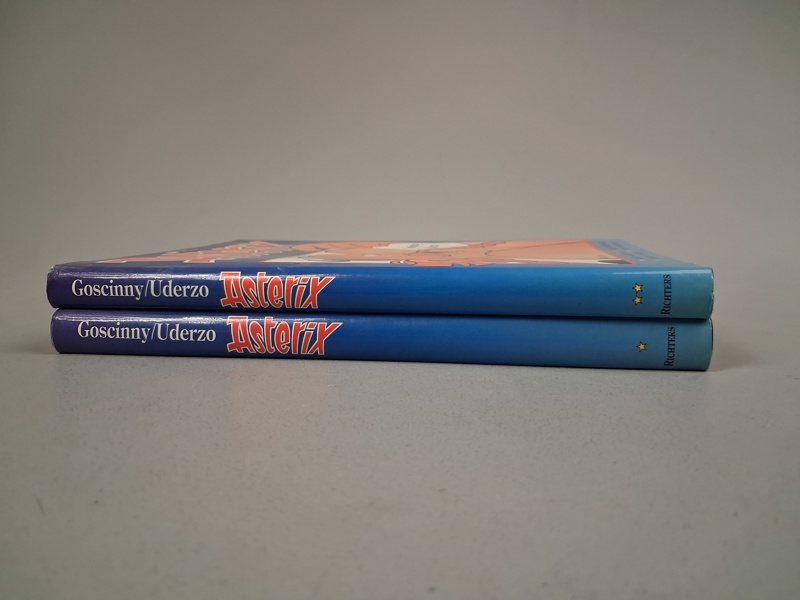 2 Böcker. Asterix Rene Goscinny. Tryckt i Italien 1985.