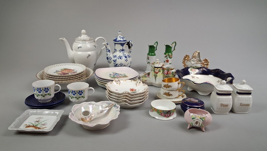 Diverse utländsk porslin. Mestadels Tyskland.