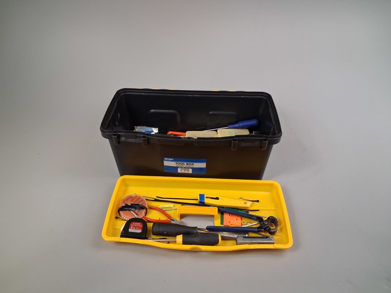 Verktygsväska med verktyg m.m.