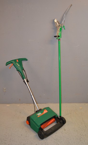 Mossrivare Black & Decker GD200 & grenskärare.