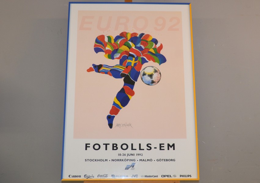 ARDY STRÜWER. Affisch, Fotbolls-EM, Sverige 1992, offsettryck, signerad i trycket.