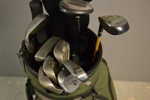 Golfbag med klubbor m.m.