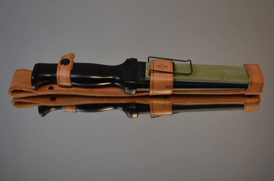 JAKTKNIV med bryne, Bahco.