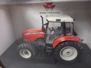 MASSEY FERGUSON. Skala 1:32.