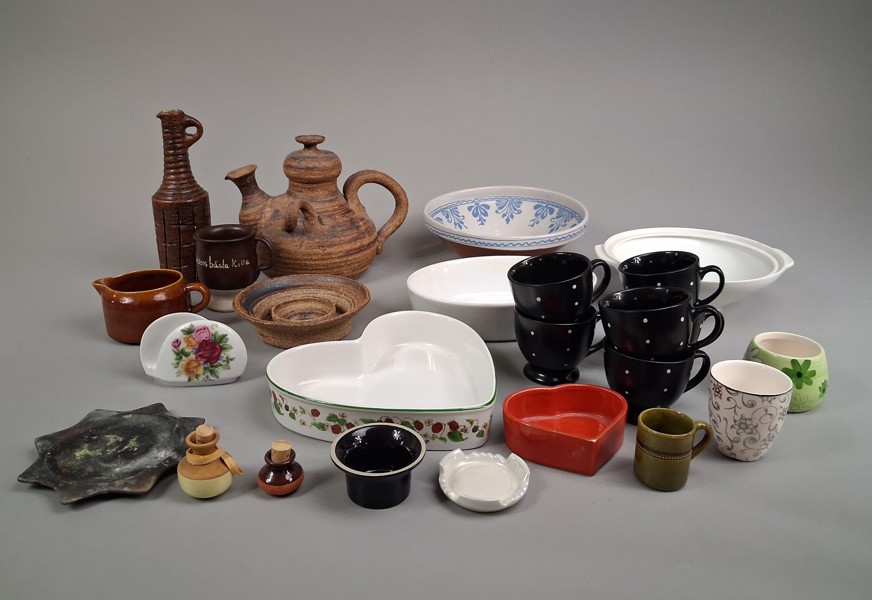 Diverse keramik & porslin.