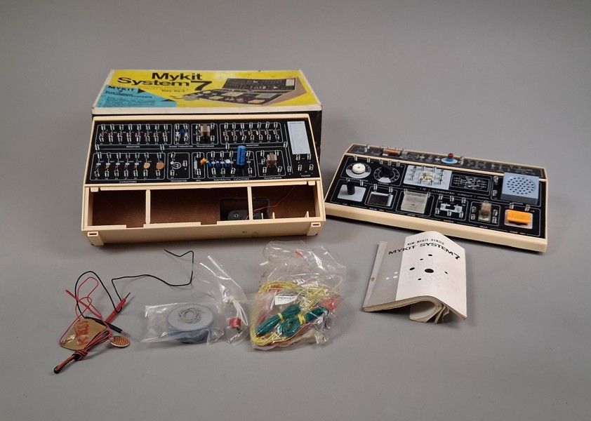 Mykit System 7. Electronic Projekt kit.