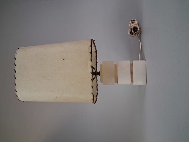 Äldre bordslampa. Alabaster.