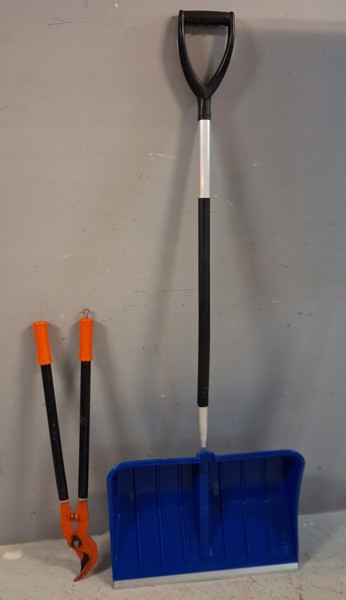 Grensax & snö skyffel.
