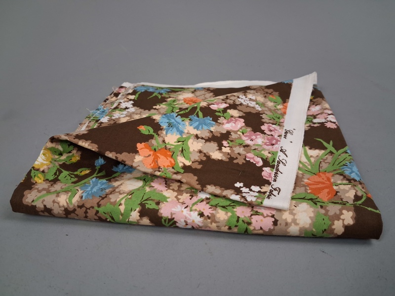 Tygstycke, Grove. A.Sanderson.