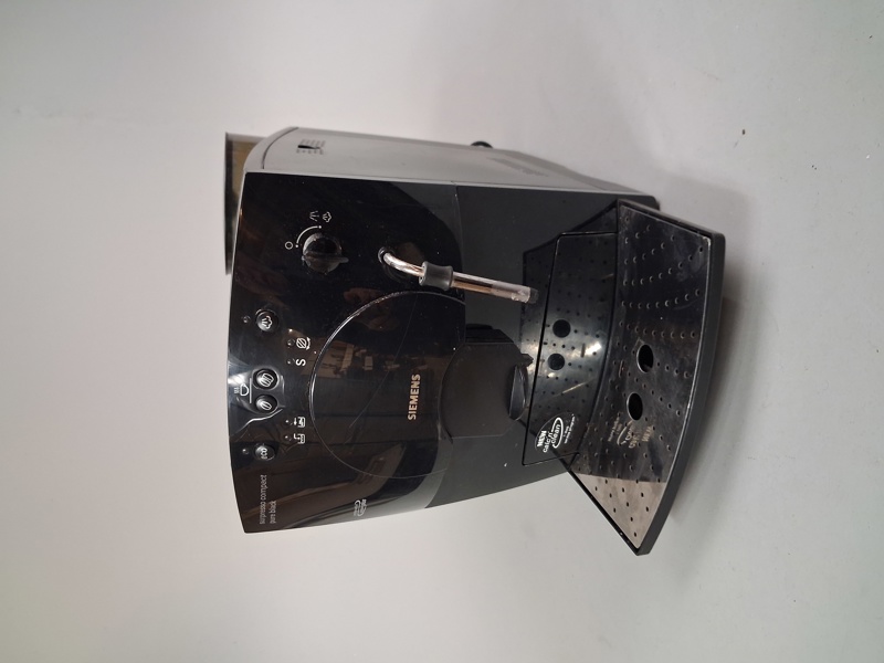 Kaffemaskin. Siemens, Surpresso compackt pure black.