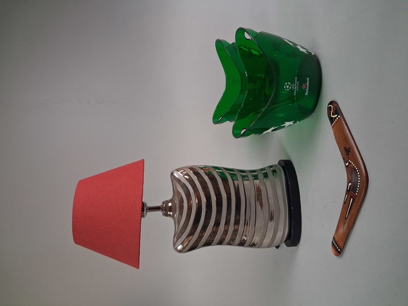 Diverse. Bumerang, ishinkar & bordslampa.