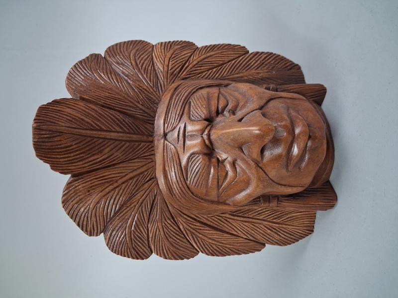 Skulptur. Trä, "Indian", 1900-talets andra hälft.