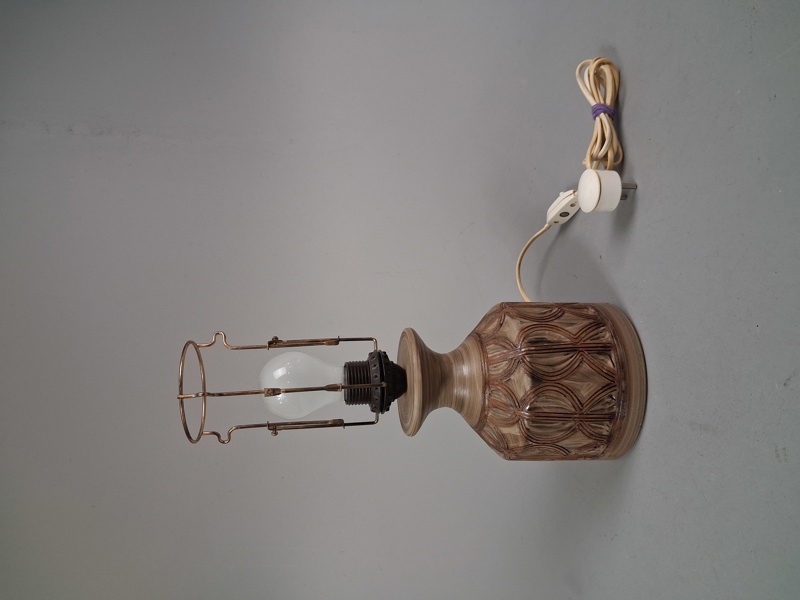 FRATELLI FANCIULLACCI. Bordslampa, 1900-talets andra hälft, keramik, Italien.