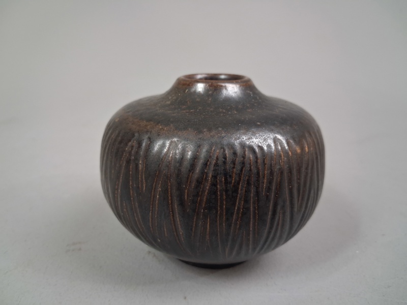 ARTHUR ANDERSSON, Vas, Wallåkra, stengods, signerad.